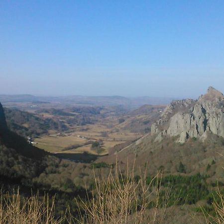 Lilas, Gite Saint Antoine, Orcival, Entre Sancy Et Volcans. Ngoại thất bức ảnh