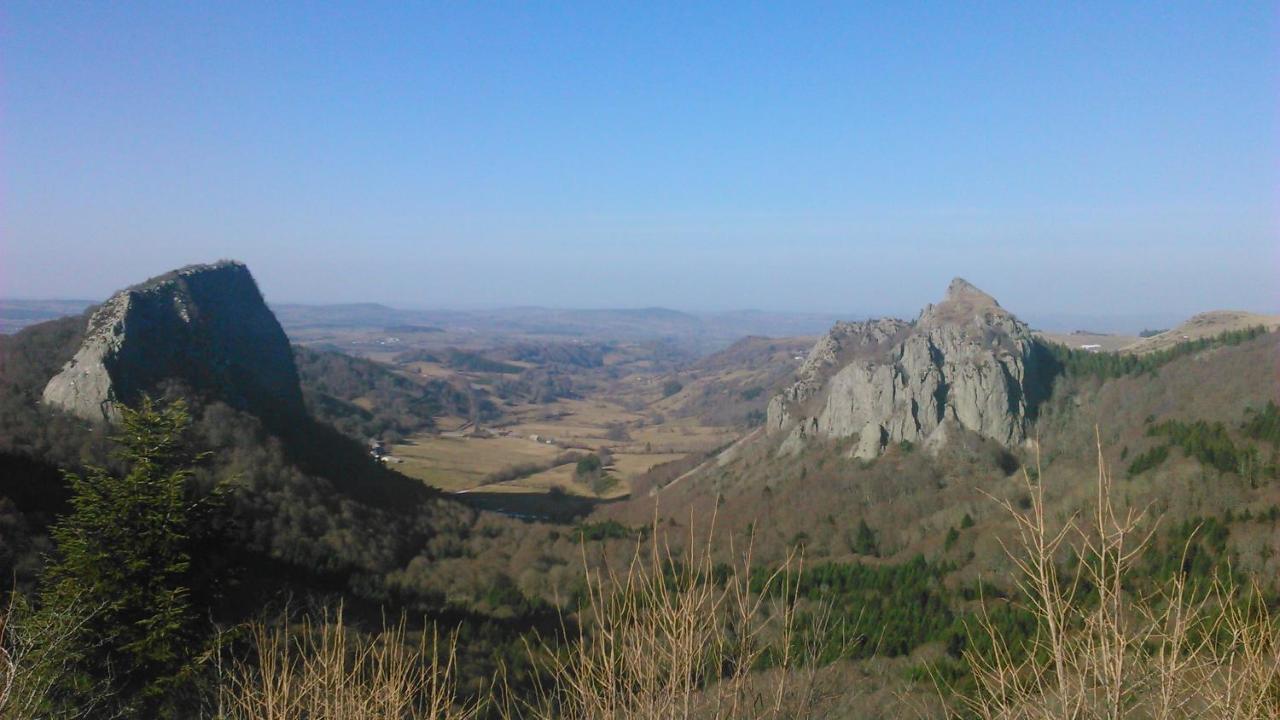 Lilas, Gite Saint Antoine, Orcival, Entre Sancy Et Volcans. Ngoại thất bức ảnh